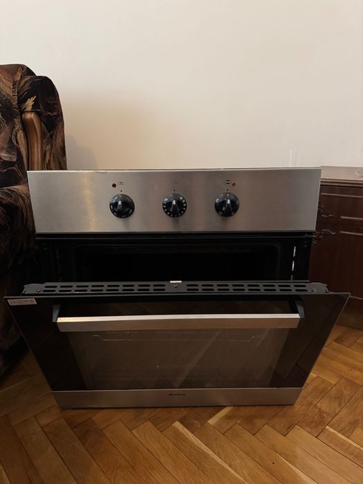 Фурна за вграждане | Работеща но става и за части