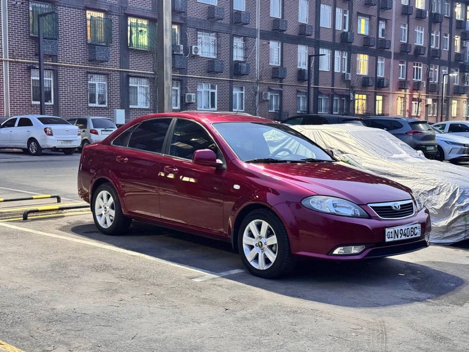 Продам Gentra автомат.