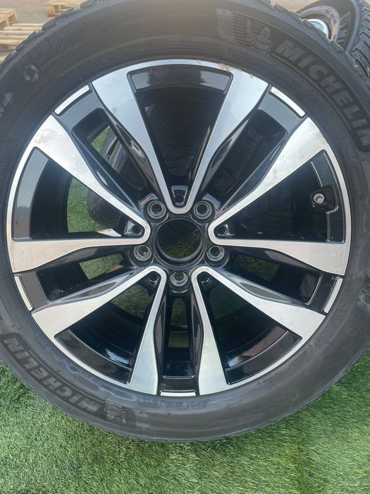 Jante Mercedes R 17 5x112 C class in 2 latimi cu 245 45 17 si 225 50 17 michelin