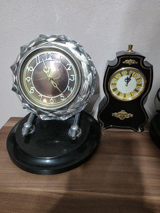 Цена за оба. Часы СССР.