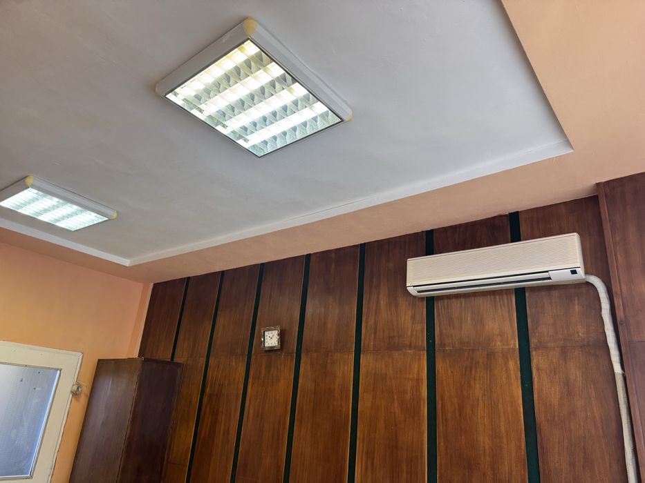 Дава се под наем Офис в Сливен, Център - 19 кв.м за 127.5 € - Снимка #5