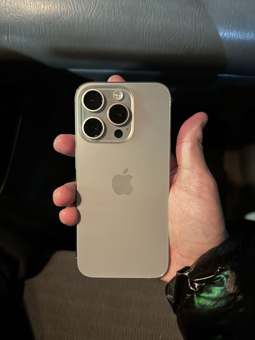 iphone 15 pro 256 Natural