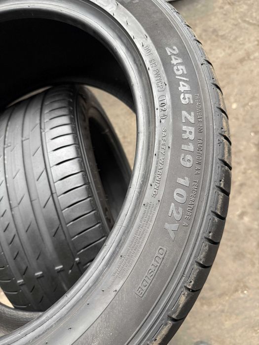 2x Anvelope Vara 245/45 R19 - Kumho Ecsta PS71
