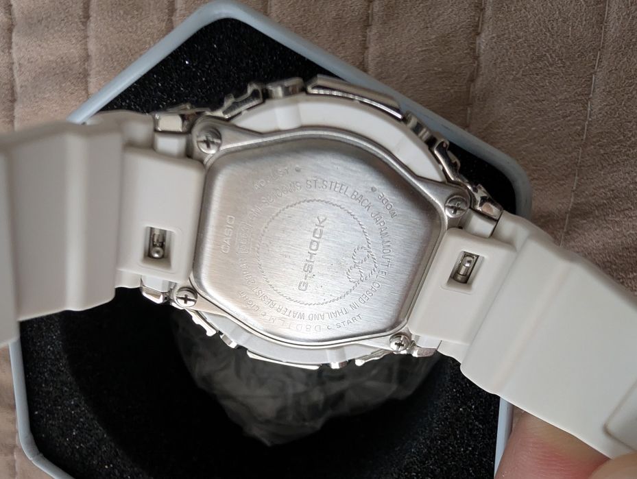 Продавам часовник G Shock