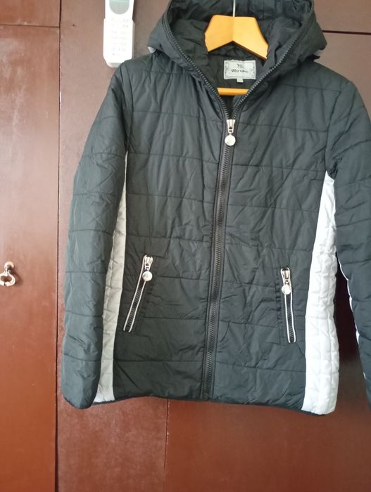 Продается куртка женская