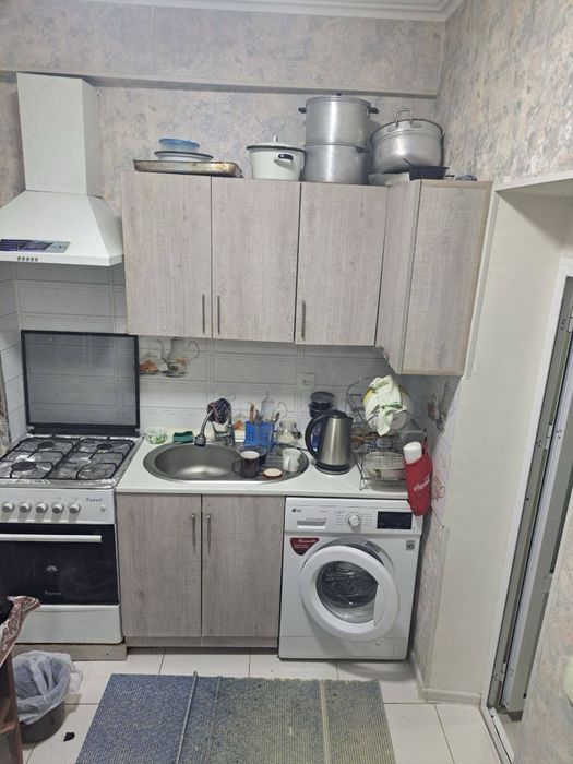 Максим Горкий Бии Саёхат Продается квартира 2/3/4 балкон 2х6 ор-р: 171
