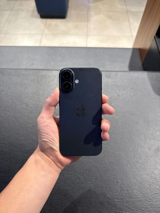 тел сотилади iPhone 16 black