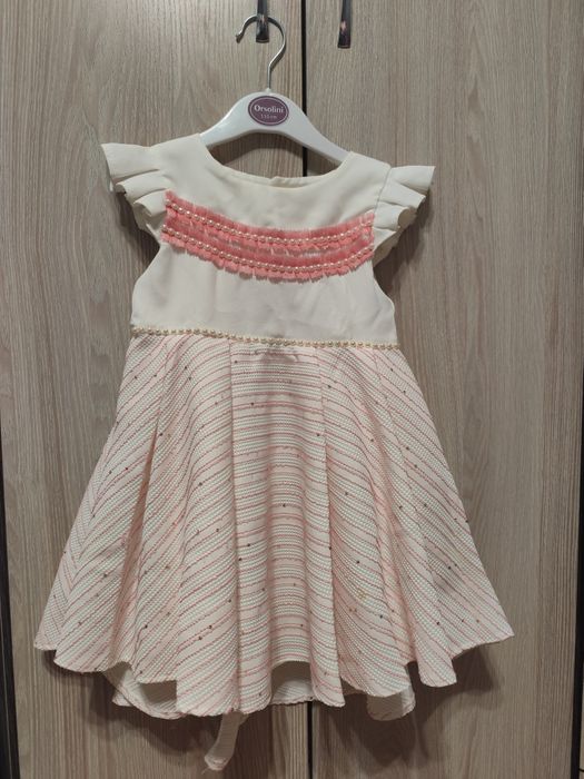 Продам платья б/у