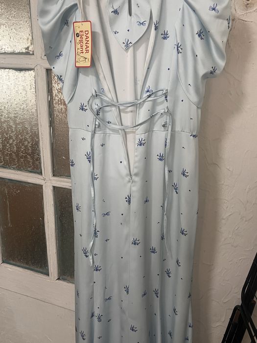 Продам платье новое