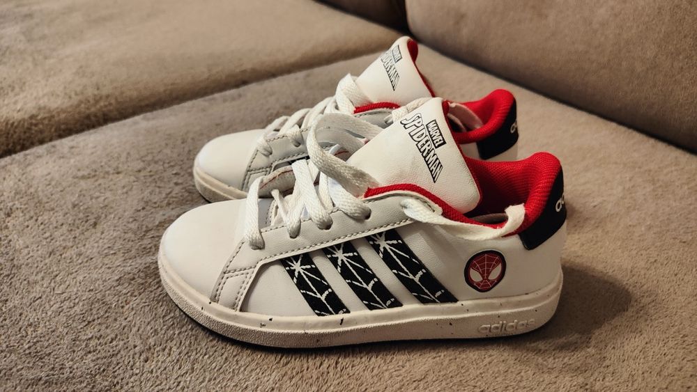 Vand Adidasi Marvel Spiderman marime 28
