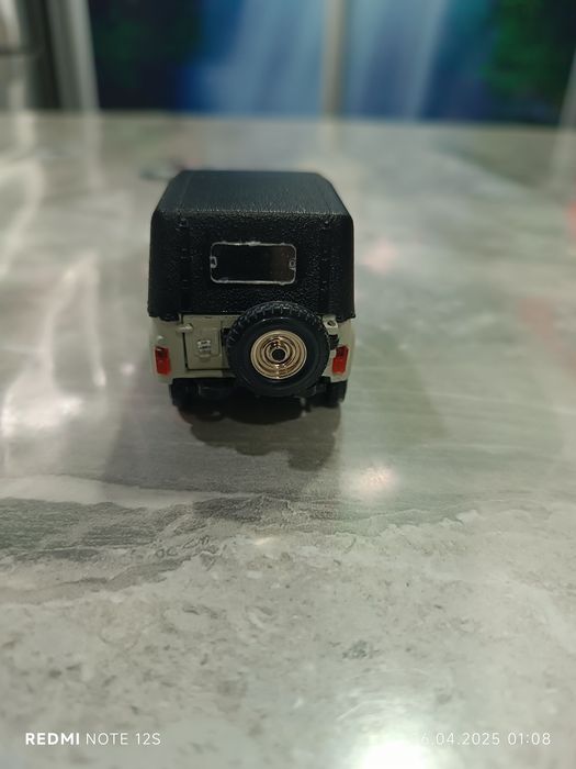 Продам модель автомобиля ссср 1:43