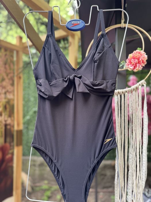 Женски цял бански Speedo. Различни модели