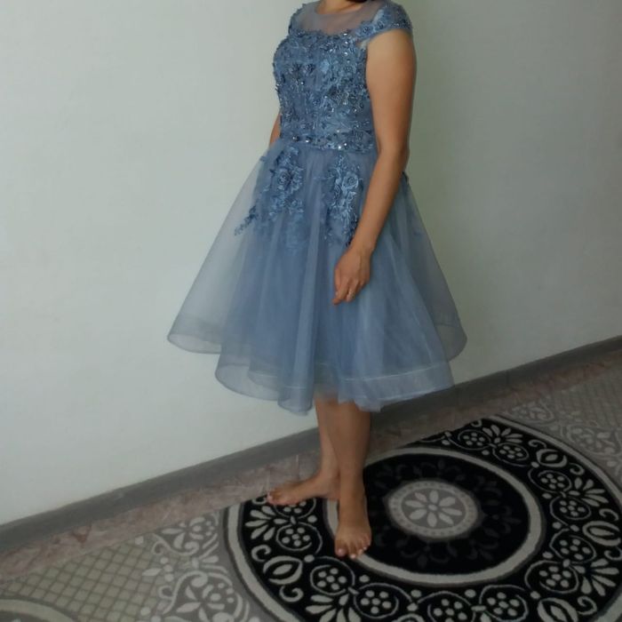 Продам платье нарядное, вечернее