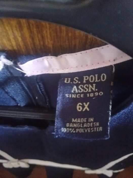 Продам 4  школьных сарафана