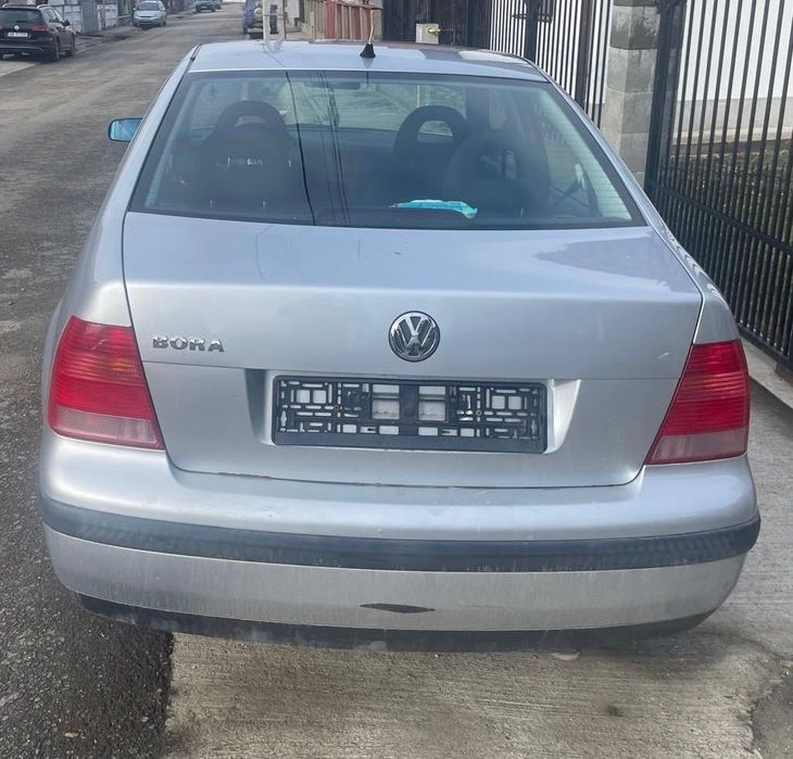Vând Volkswagen Bora, an 2001