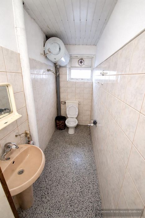 Етаж от къща под наем в кв. Каменица 1