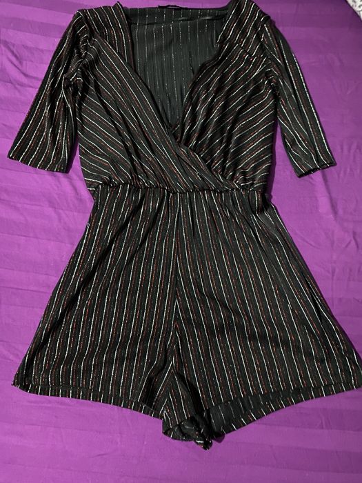 Продается комбинезон женский нарядный