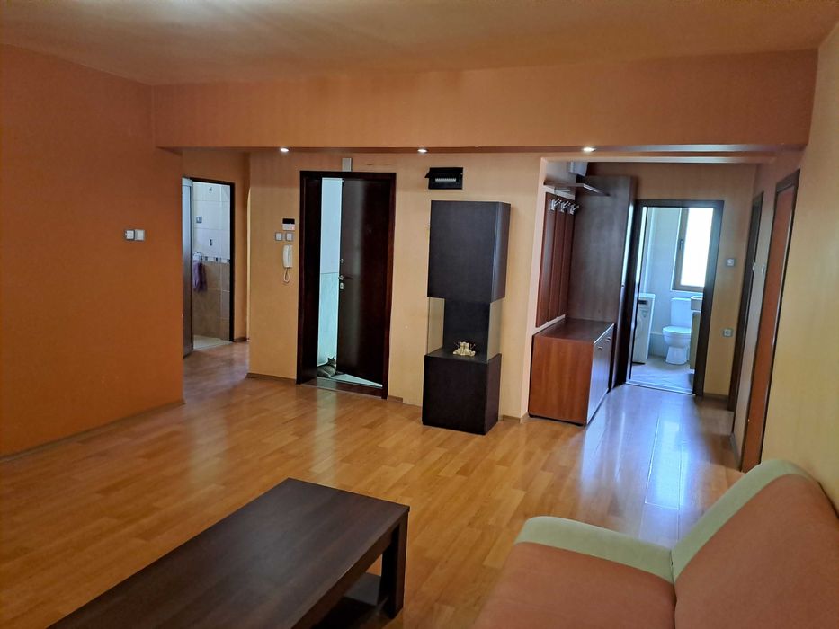 Продава се Етаж от къща в Плевен, Идеален център - 115 кв.м за 1305 €/кв.м - Снимка #13
