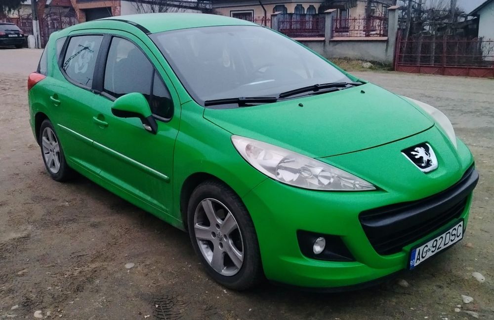 Vând Peugeot 207