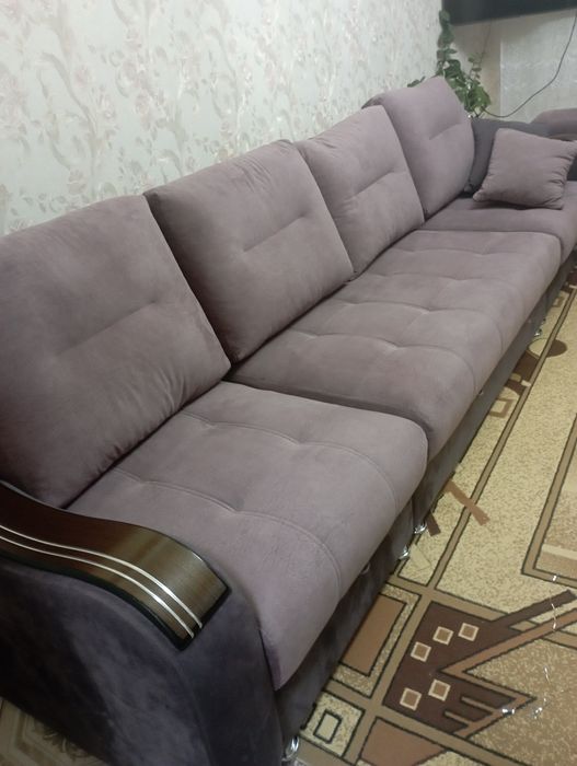Срочно продам диван