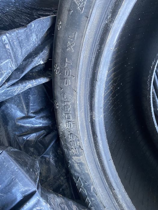 Продам резину Delmax , зимние с шипами