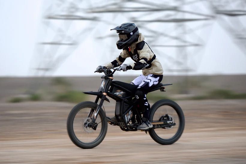 Motocicletă Electrică Enduro Tip Sur-Ron | Riding Times GT73 PRO