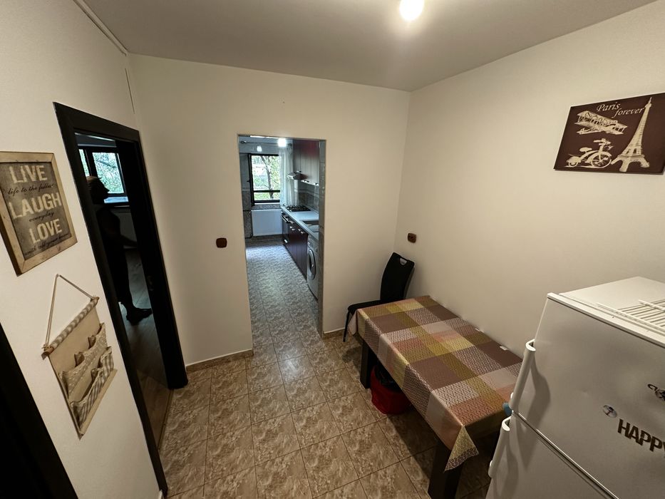 Garsoniera, 40 mp, decomandata, strada Motoc, langa parcul Sebastian