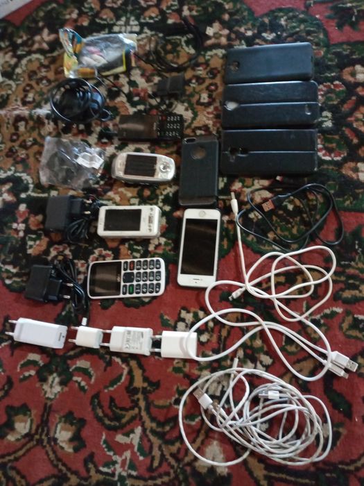 Продаю телефон самсунг