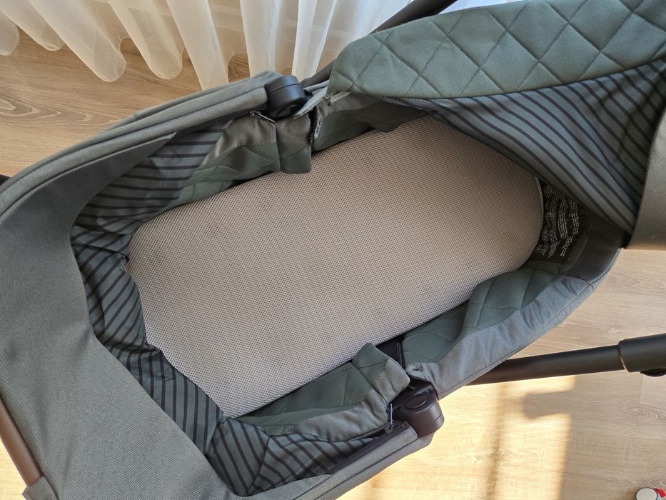 Количка 2в1 Easywalker Harvey3 Premium Emerald green + ЧИСТО НОВО ШАСИ