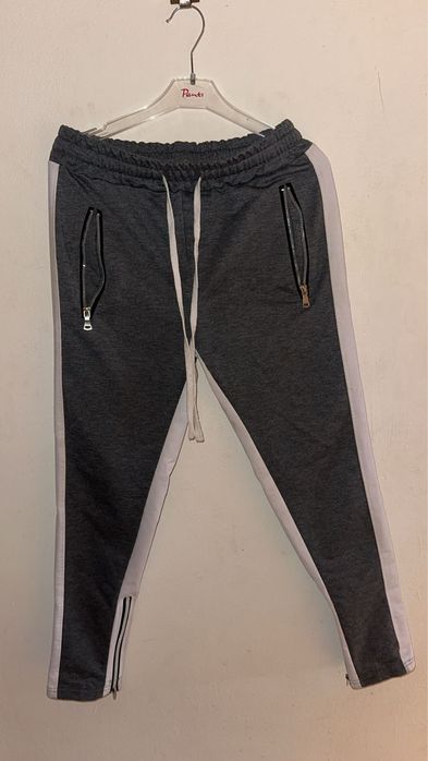 2 perechi de pantaloni