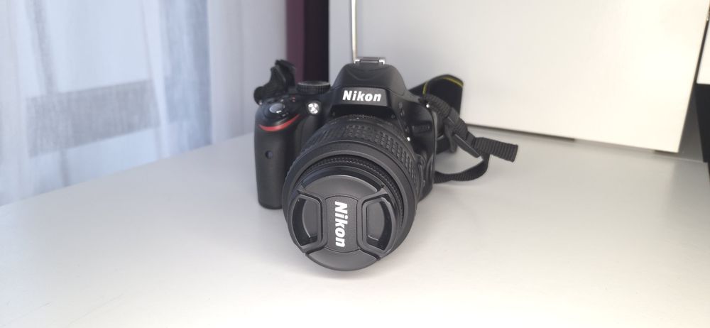 Nikon D5100 + 18-55mm | stare foarte bună | ideal începători