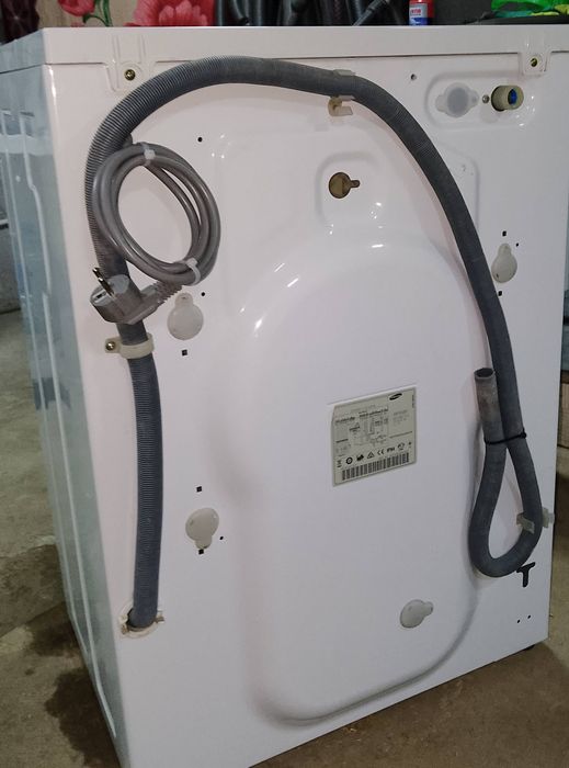 Samsung 5.200 aybi yoq zor ishlidi