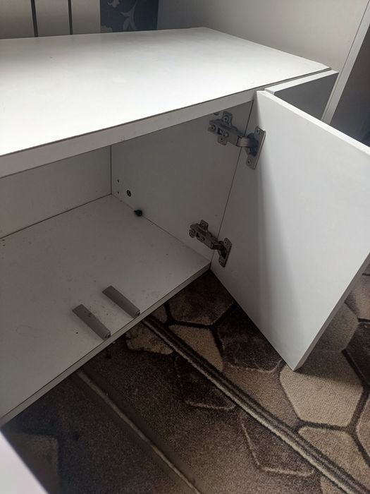 Тумба белая 4 секции