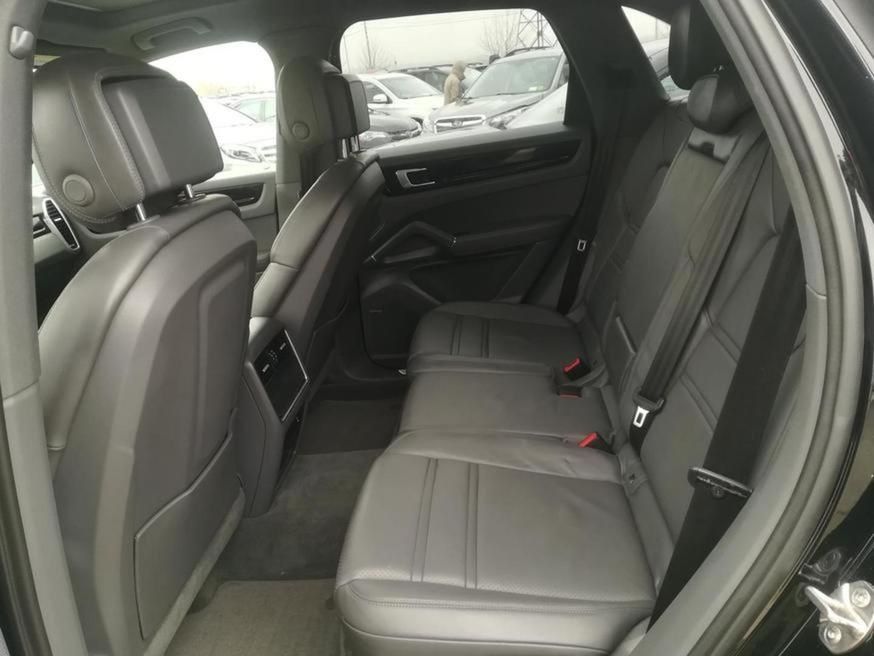 Продаётся Porsche Cayenne 20