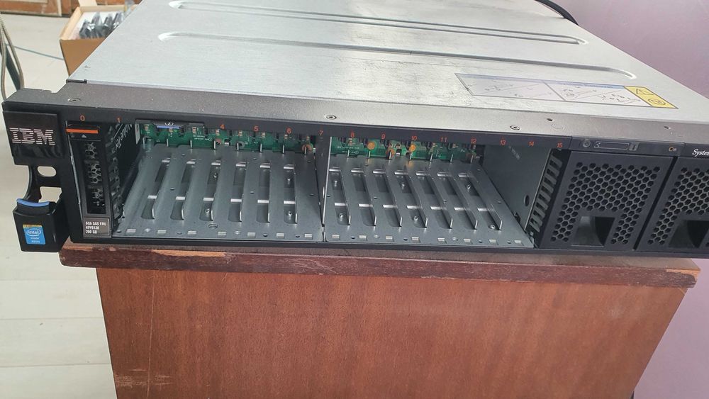 Сървър IBM x3650 M4 HD, 2x Xeon e5-2620 v2, 128gb ram