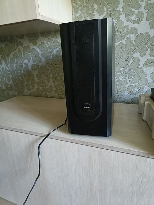 Домашний кинотеатр BBK  колонки