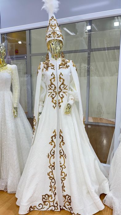 Той көйлек сатылады
