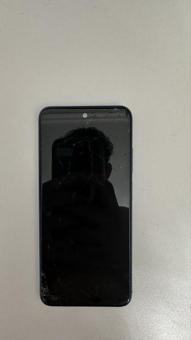 Xiaomi Redmi Note 10, 128GB— рабочий, треснут экран