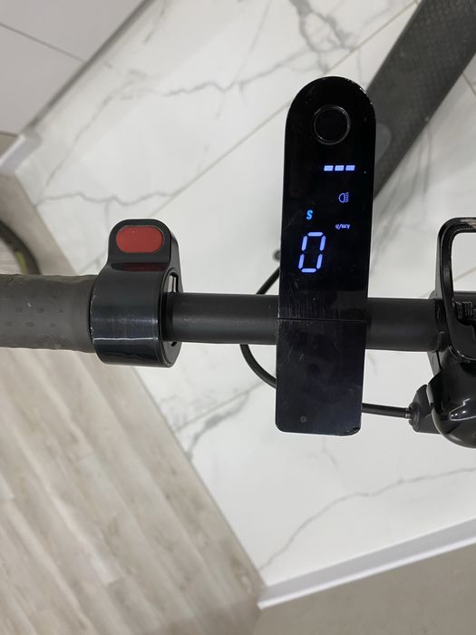 Продам xiaomi mi pro 2
