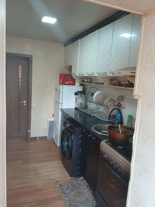 Срочно продается 3 комнатная квартира Уч кахрамон 37.500$ ипотеки нет!