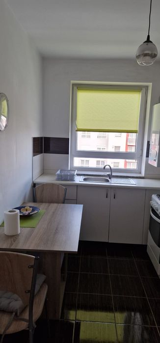 Închiriez garsoniera