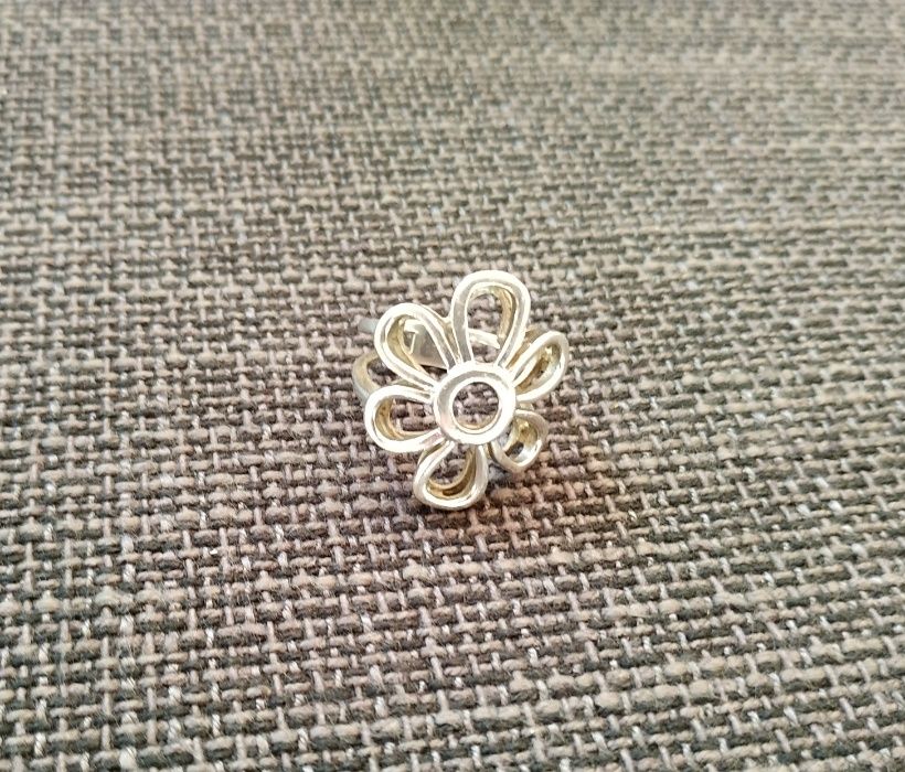 Колиета от медицинска стомана в розово