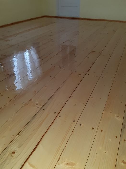 Rașchetare -reconditionare parchet masiv și scări interioare, montat