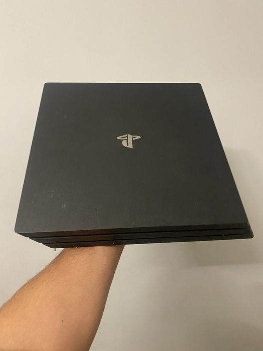 PS 4 б/у приставка