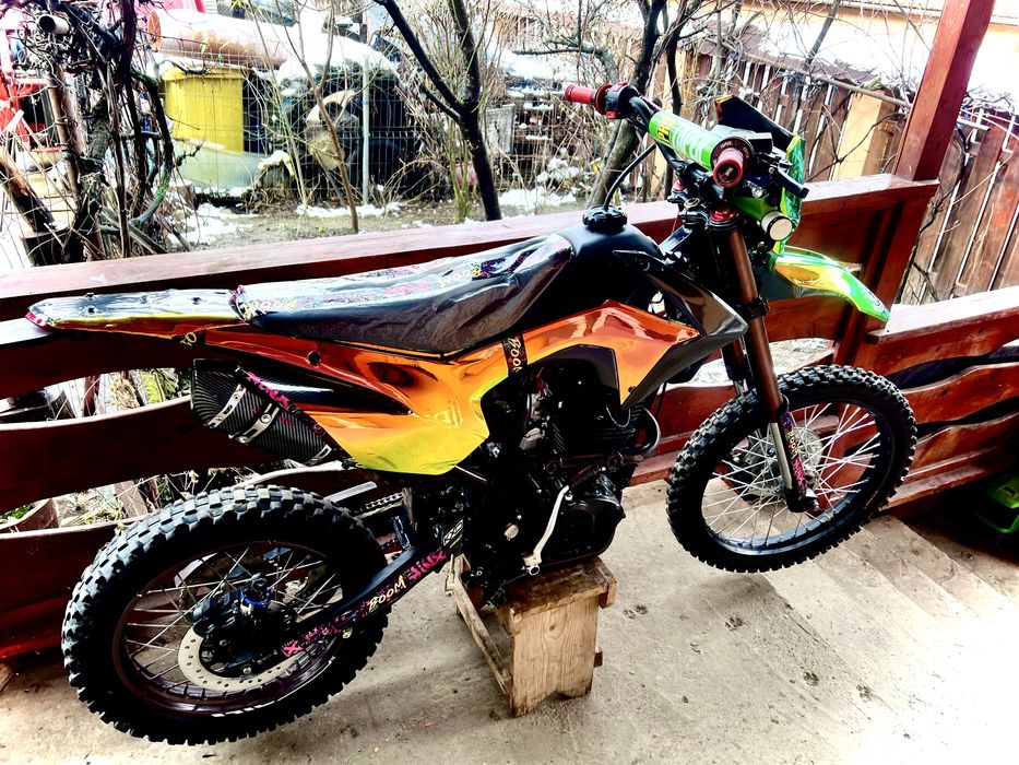 Cross KTM 150  culoare modificata din verde in cameleon