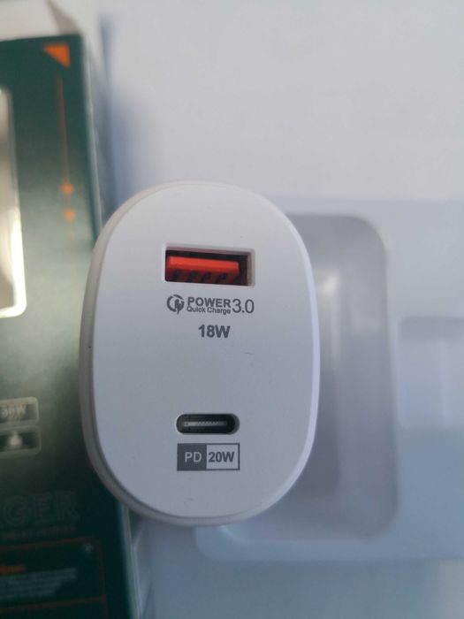 Incarcator priza 38 W cu mufa usb si tip c