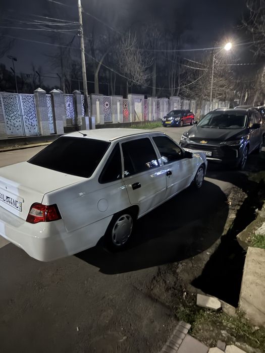 Nexia 2.  1.6 oq rang super kondicioner  204.000 probeg. Gaz yoq