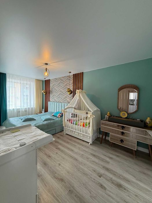 3 комнатная 108 м2 в Юбилейном