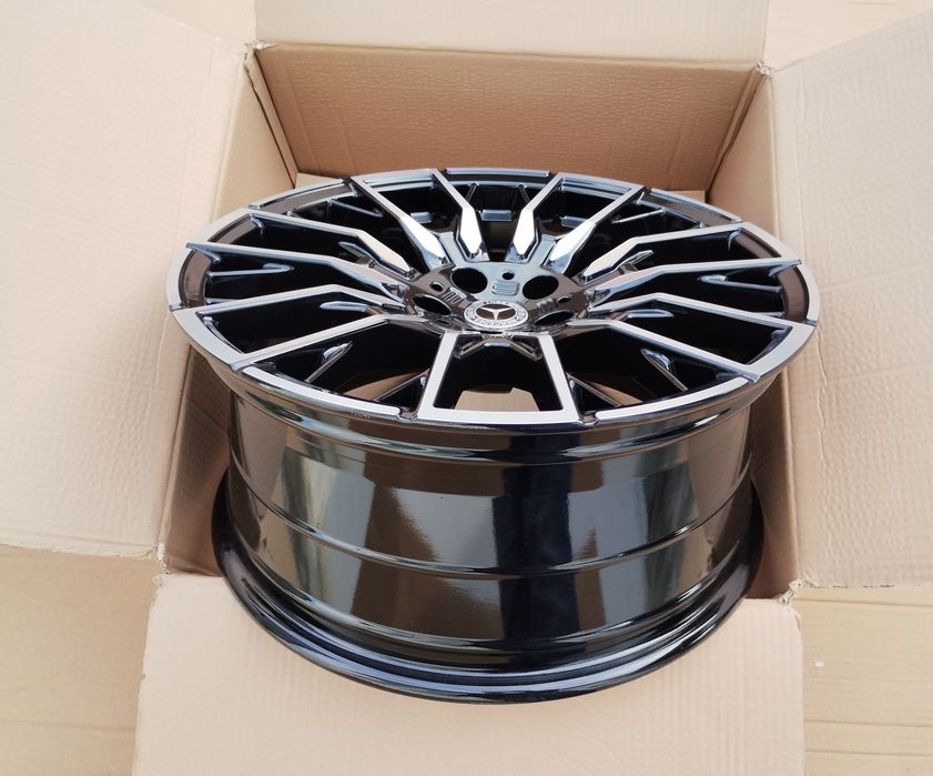Jante 19 Mercedes in 2 lățimi 
Jante Bicolore Negru Chrome