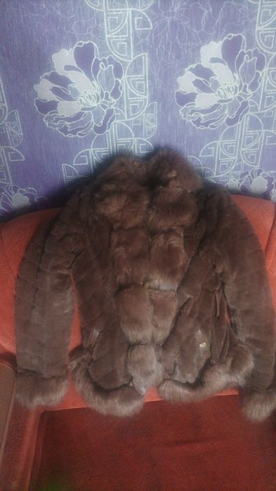 Женская одежда  весения шубка